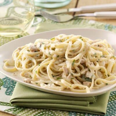 Creamy Clam Linguine exps119257 BAFTB2307047A03 14 10b RMS