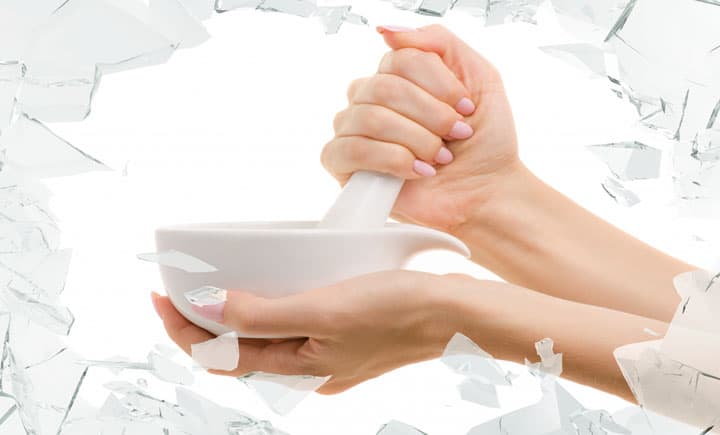 how to break a mirror