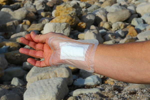 protection pansement etanche dermabrasion brulure