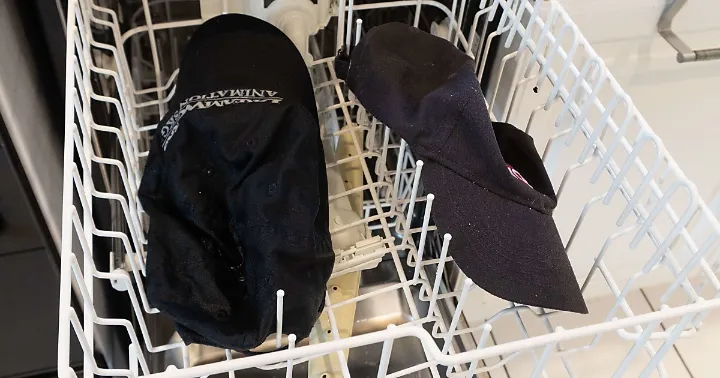 can i wash my hats in the dishwasher