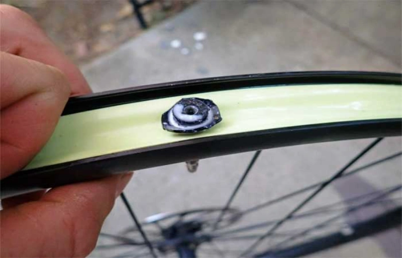 install tubeless rim tape